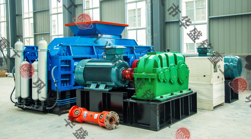 大型碎石機(jī)_大型對輥碎石機(jī)_大型碎石機(jī)圖片大全