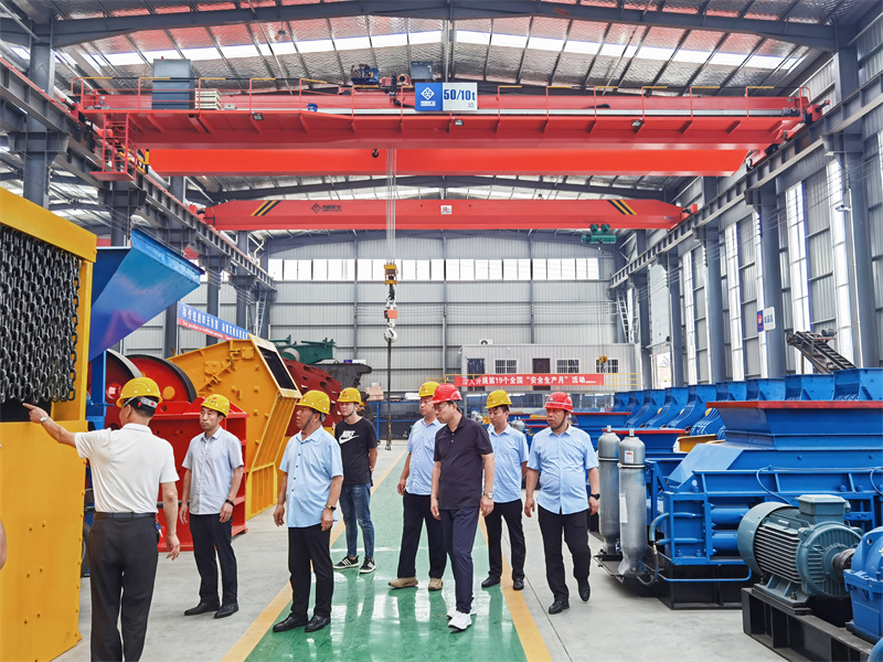 液壓對輥制砂機(jī) 液壓對輥制砂機(jī)廠家哪家好