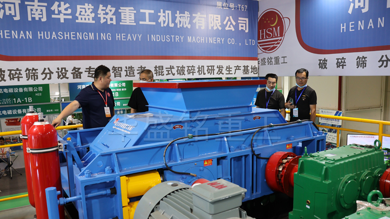 對(duì)輥破碎機(jī)技術(shù)參數(shù)